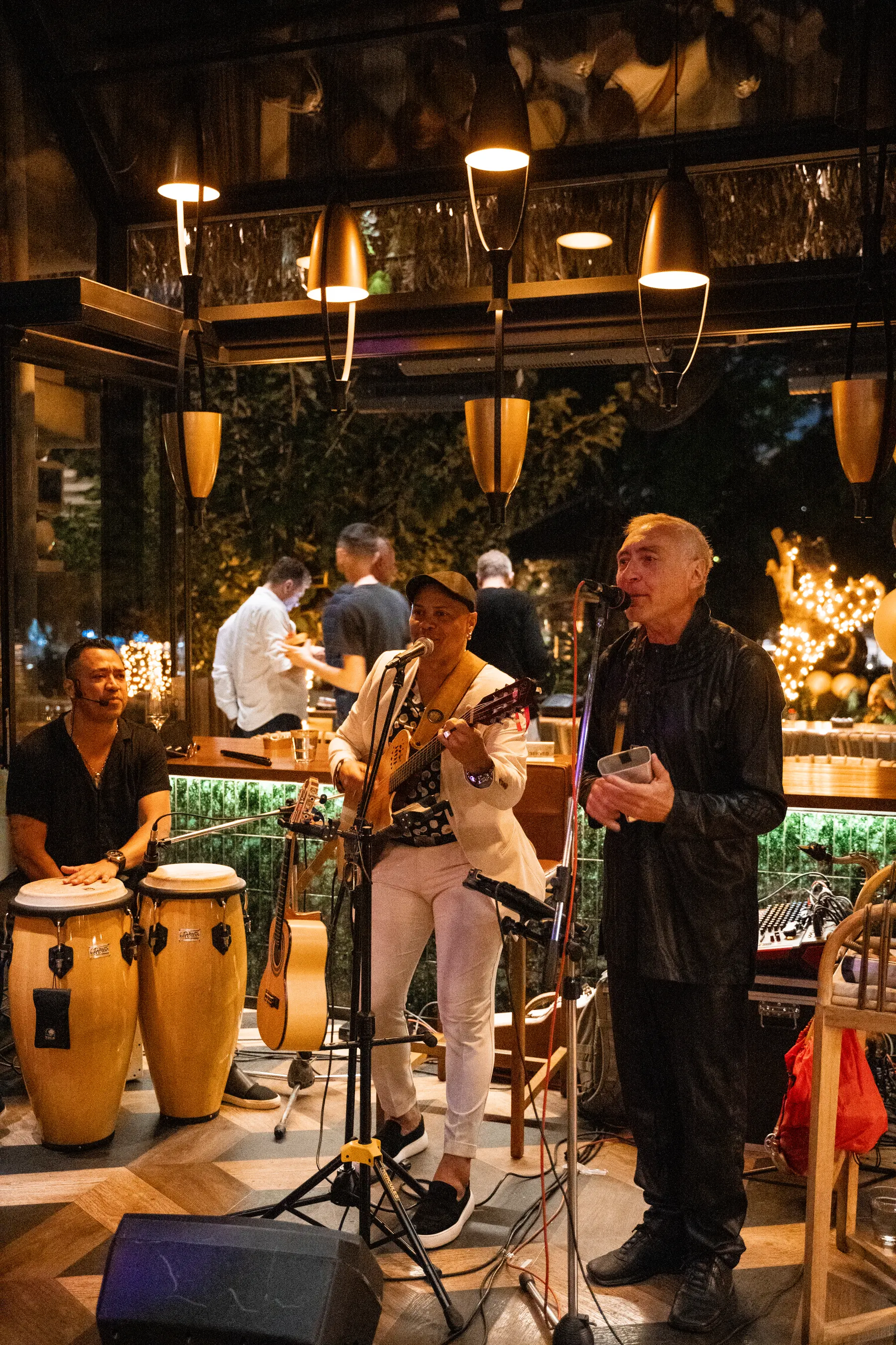 La band alle conga a una festa di compleanno da Iguazu Athens